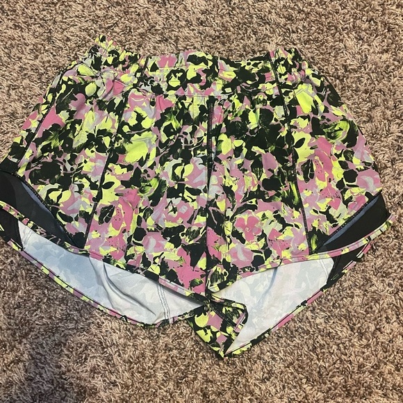 lululemon athletica Pants - Lululemon hotty hots